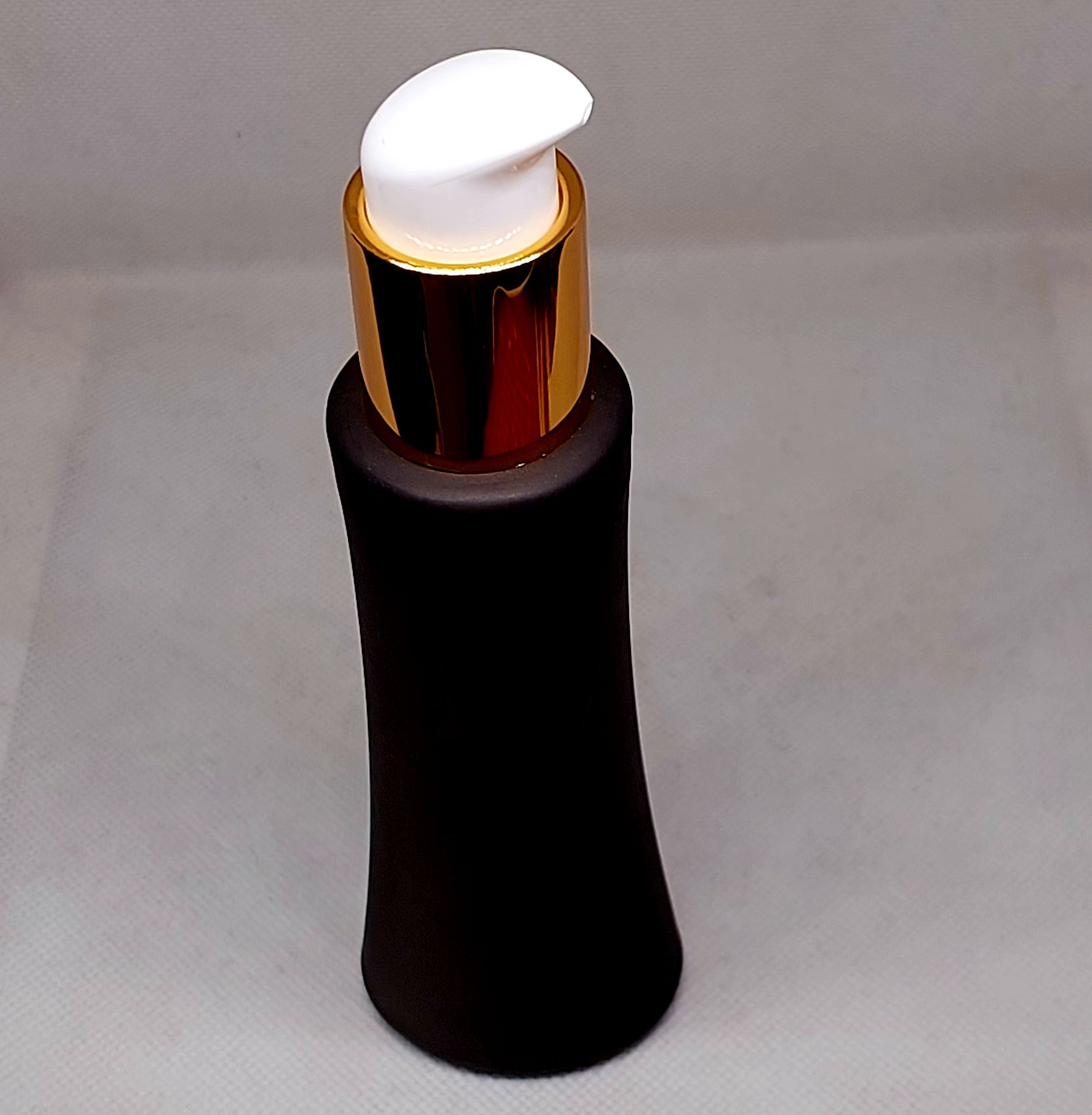 FROSTED 120 ML BLACK PALSTIC BOTTLE