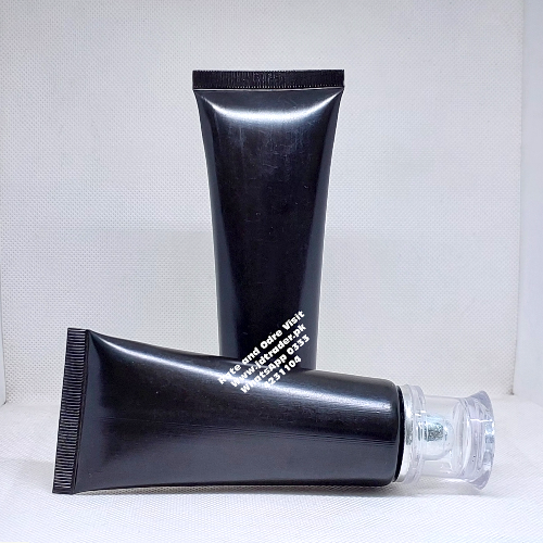 60ML BLACK TUBE WITH SILVER FANCY CAP